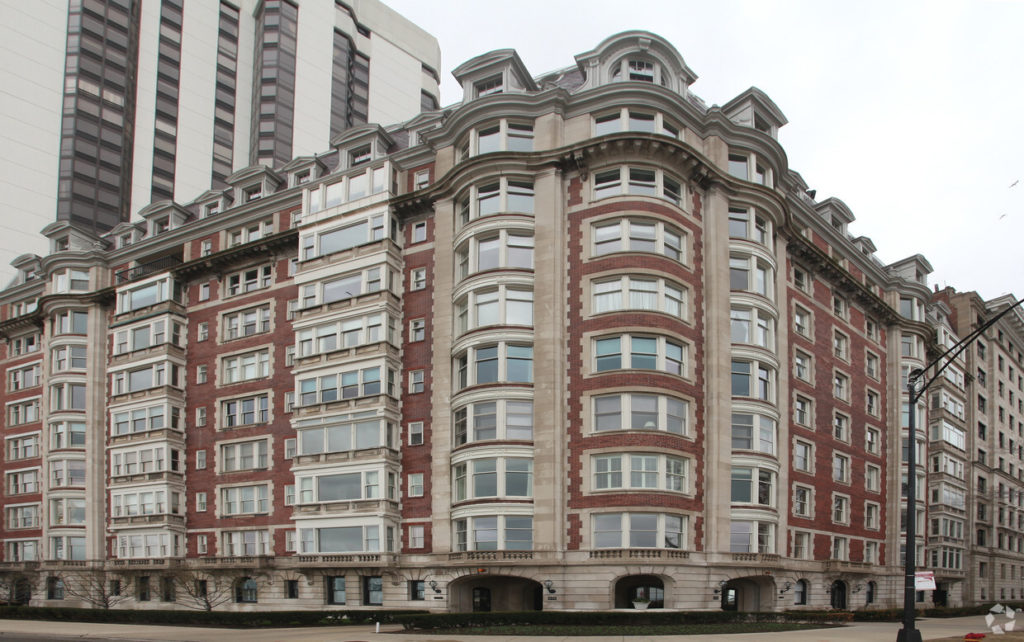 999-n-lake-shore-dr-chicago-il-building-photo